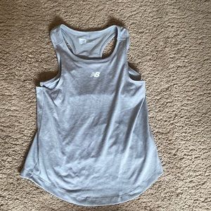 New Balance women’s sporty tank top